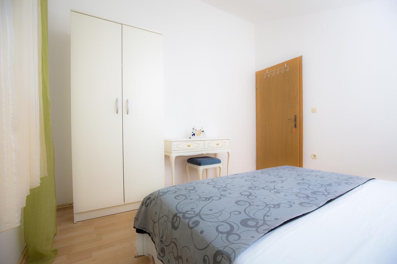 Apartment Family Vodice Exterior photo